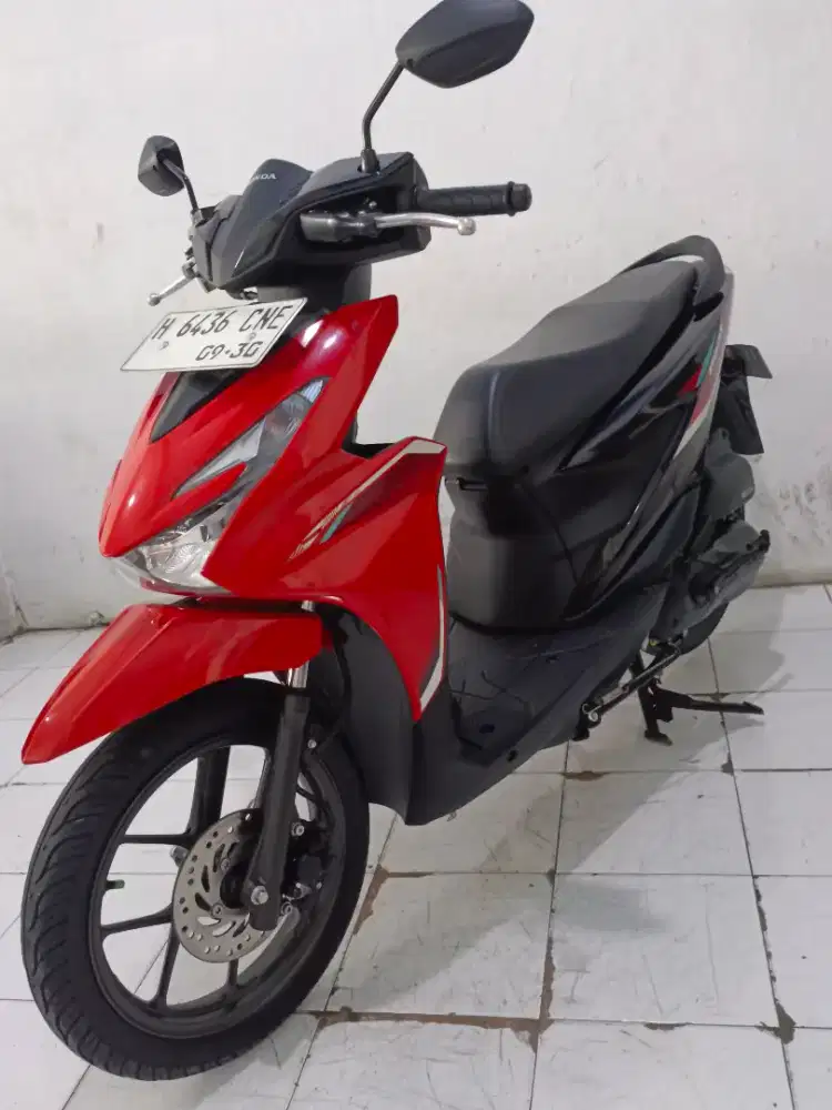 beat 2025 merah hitam