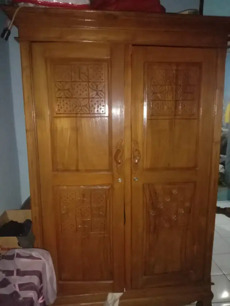 Dijual lemari jati