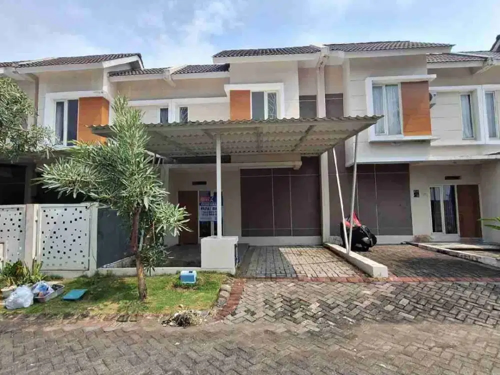 Di sewakan rumah siaphuni di grand alexandria