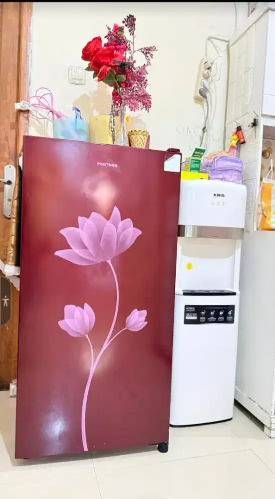 DIJUAL KULKAS POLYTRON