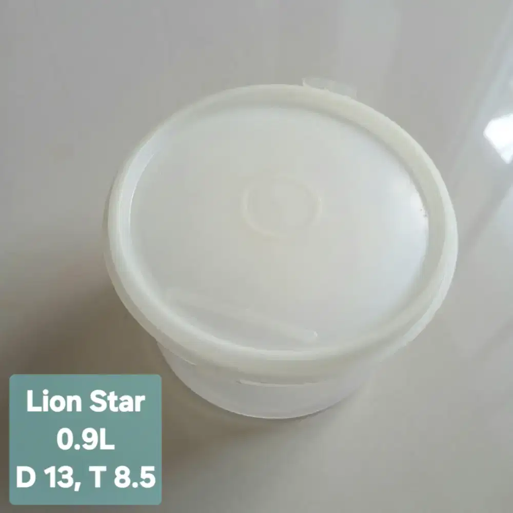 Toples plastik serbaguna Lion Star 0.9L, bekas