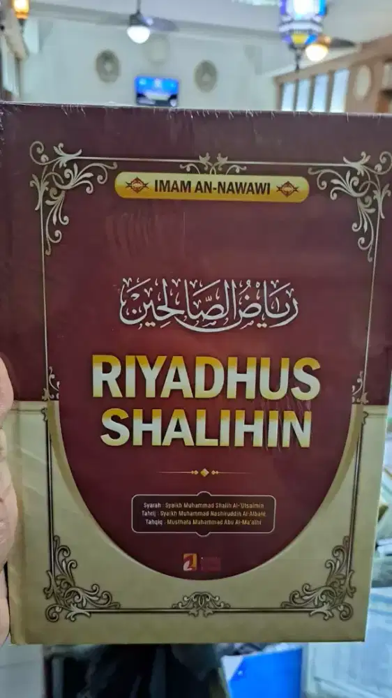 Buku riyadush solihin