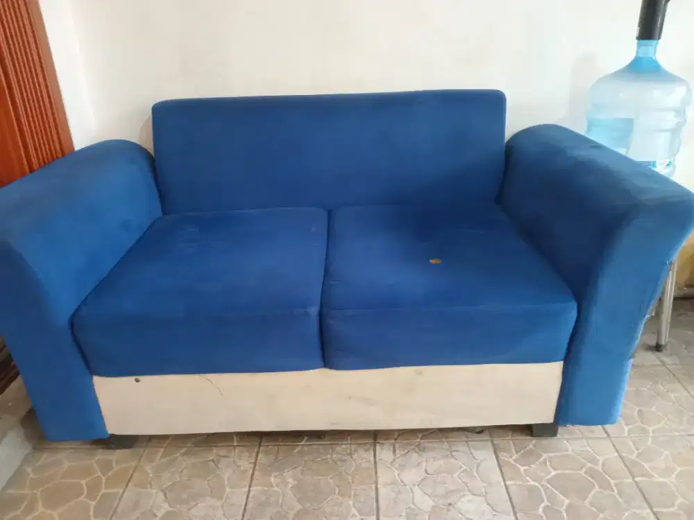 Kursi Sofa Busa