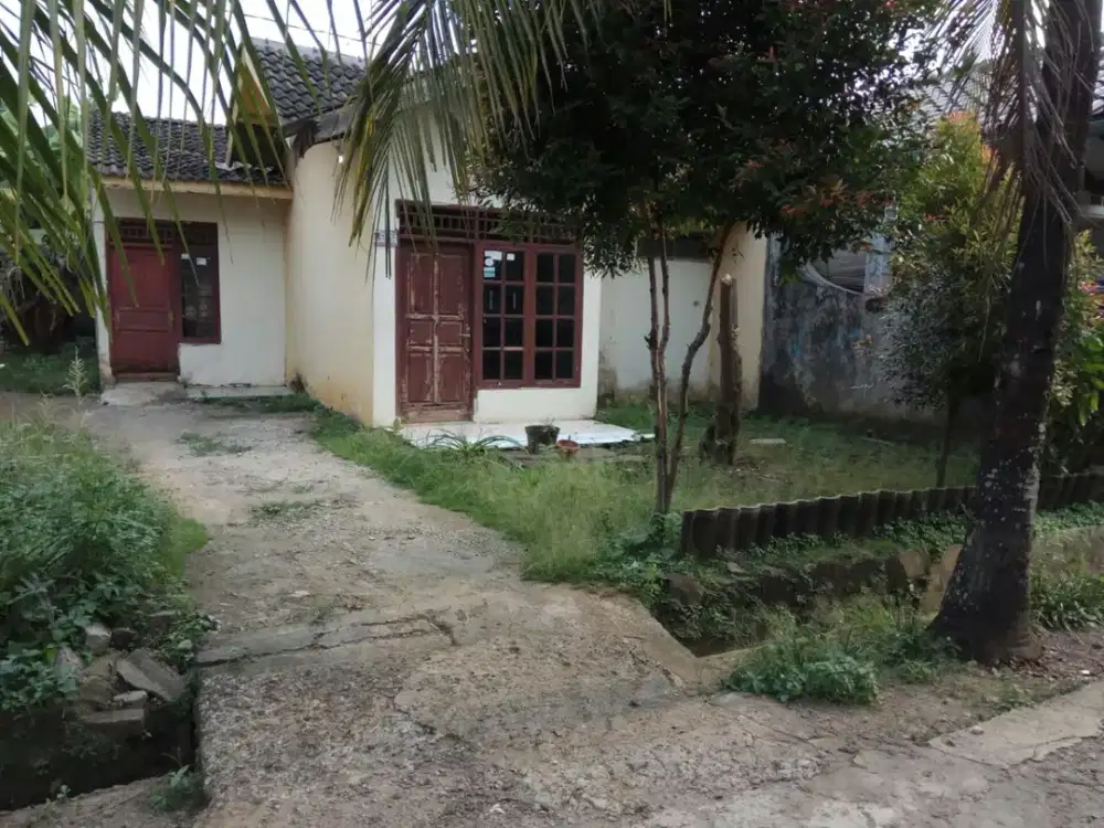 Rumah Apa Adanya 1 Lantai Bumi Puspitek Asri, Tangerang