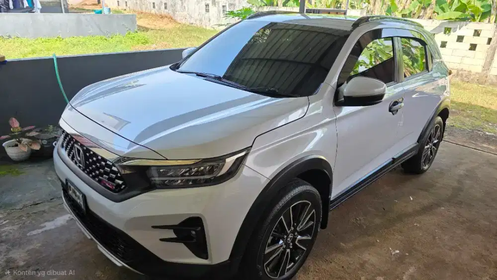 Honda WRV RS putih 2023/2024