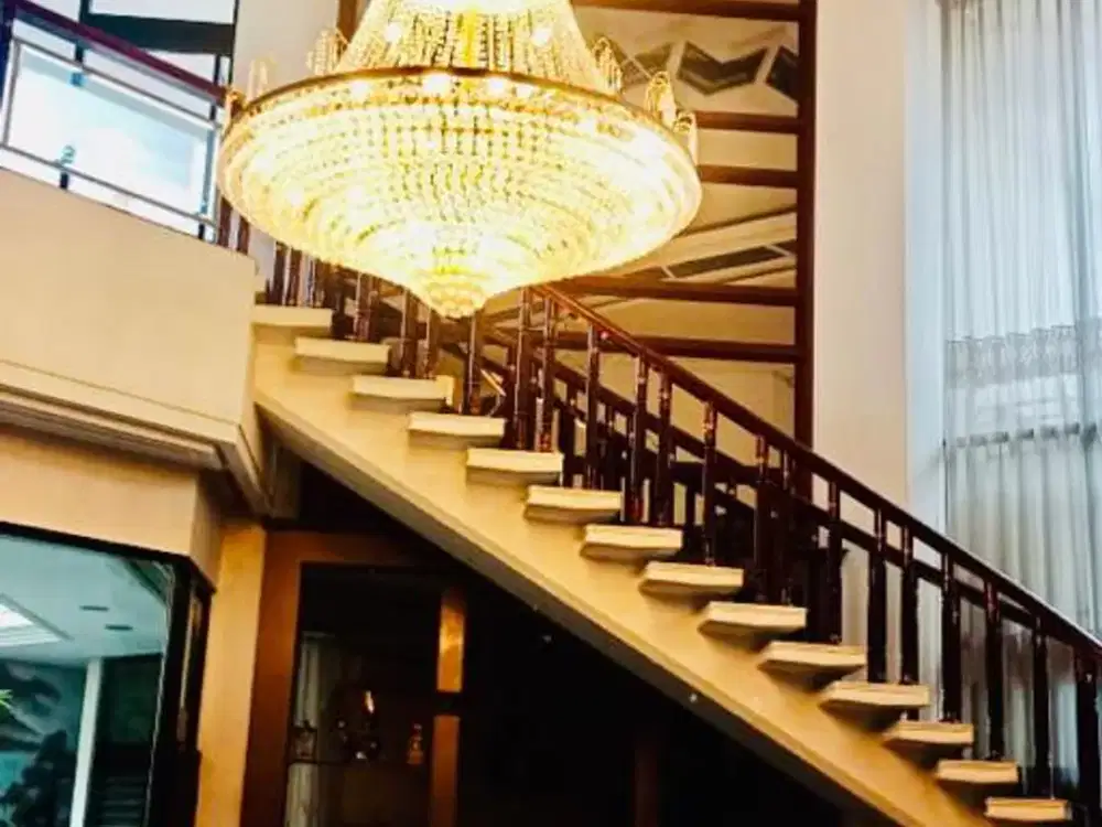 AUD.A034 Rumah Mewah Dharmahusada Indah Blok M Surabaya Siap Huni