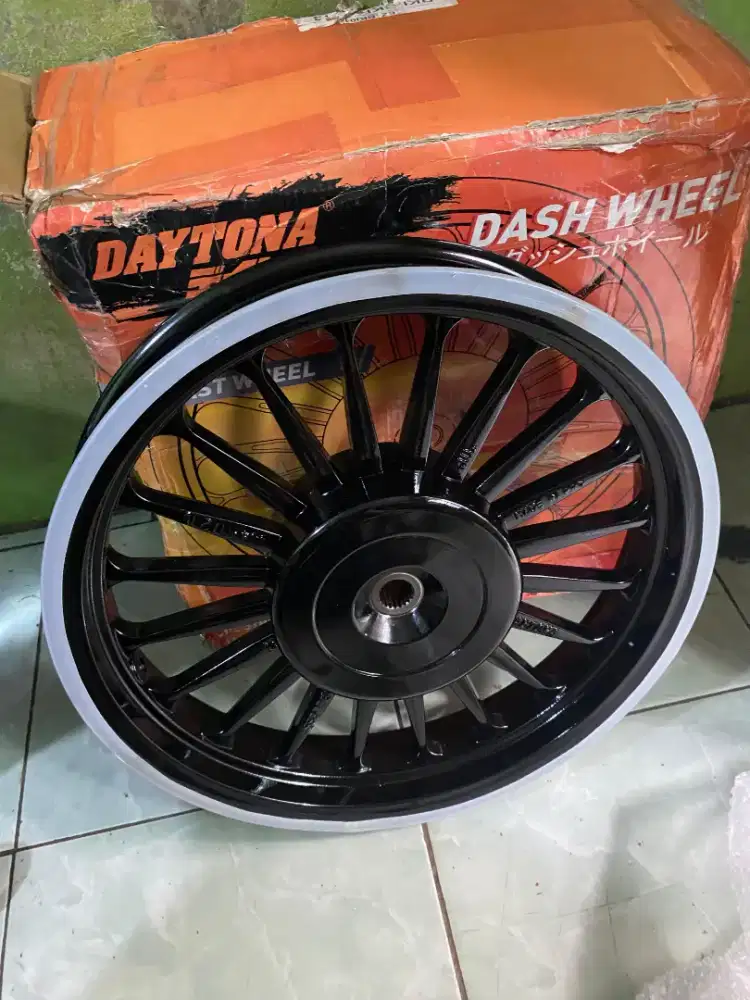 velg daytona dash whell r14 kondisi baruu