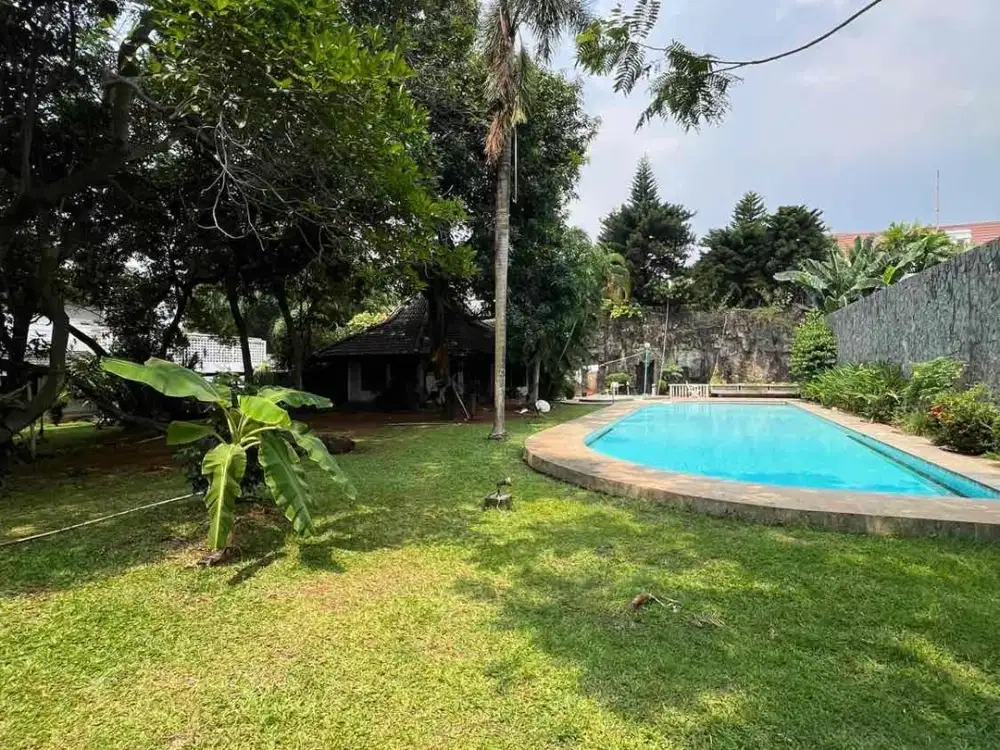 Dijual rumah lama hitung tanah harga termurah di bukit golf pondok indah
