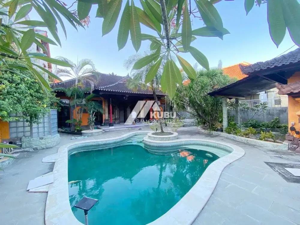 KBP1612 Beautiful Balinese 4 Bedrooms Villa In Sanur, Clean and Tidy With Big Garden