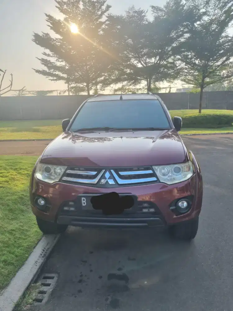 Pajero sport dakar th 2015 merah mutiara