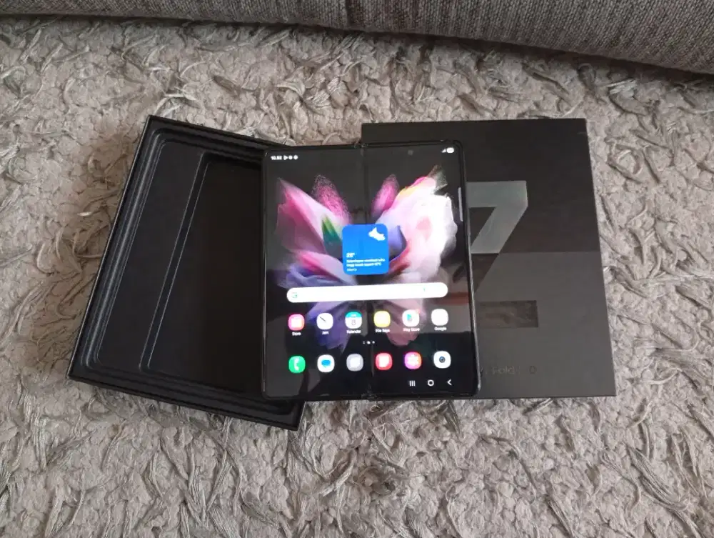 Samsung Galaxy Z Fold3, 512/12 GB