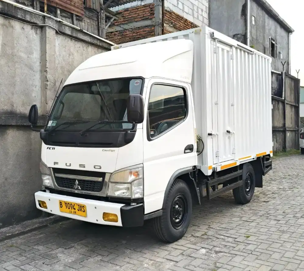 35rbMURAH CDE Mitsubishi Colt diesel canter engkel FE 71 box besi 2023