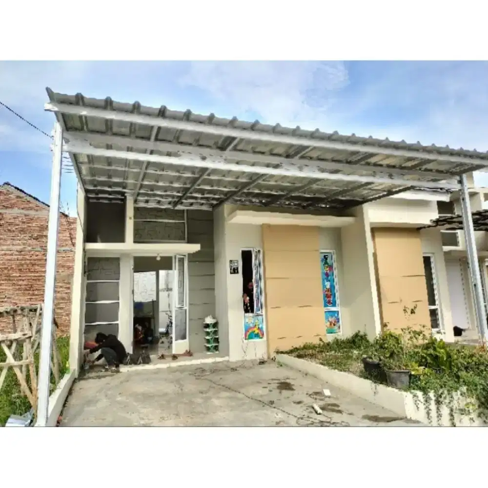 Kanopi baja ringan