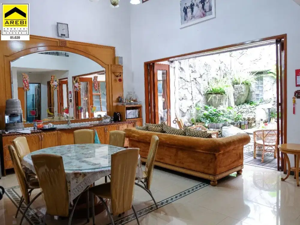 Rumah Siap Huni Pusat Kota Mainroad Jalan Naripan Bandung