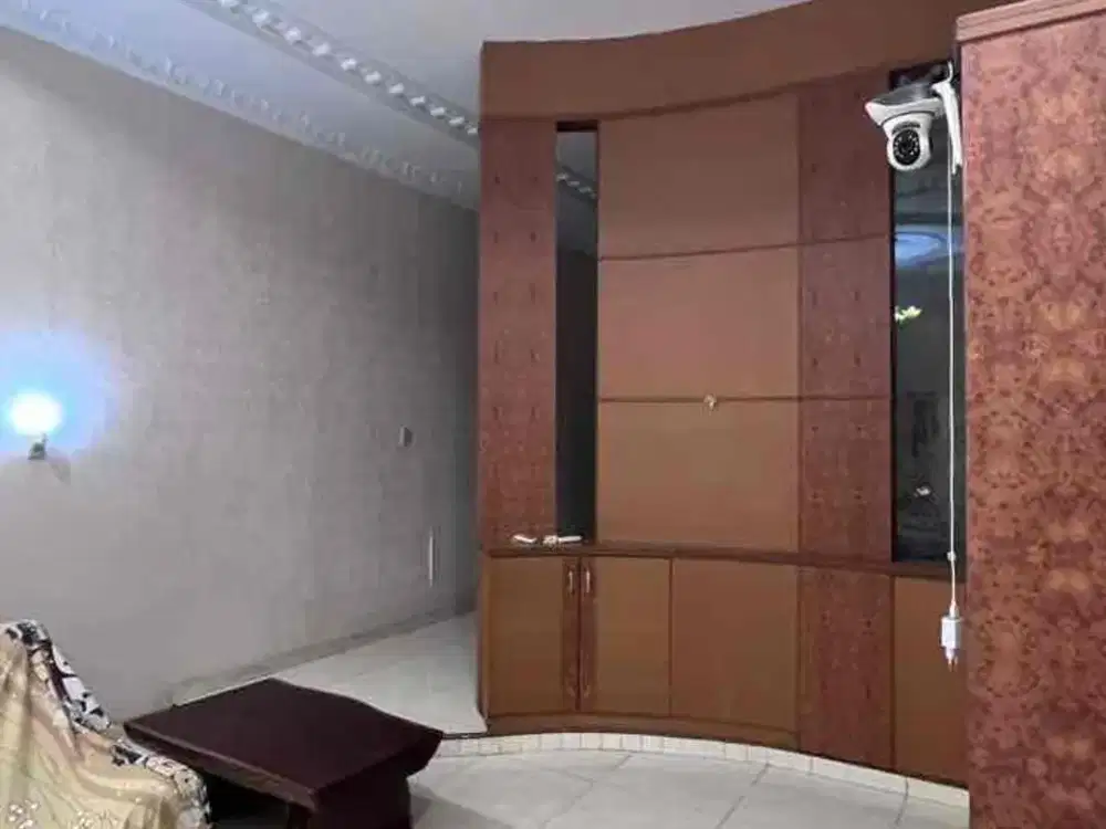 Dijual Villa Komplek Cemara Asri