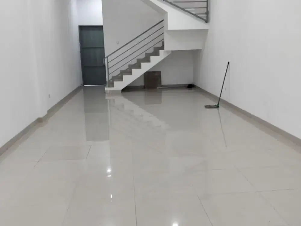 DISEWAKAN RUKO BARU 2 LANTAI DI MAINROAD CIJERAH BANDUNG STRATEGIS DEKAT BORMA