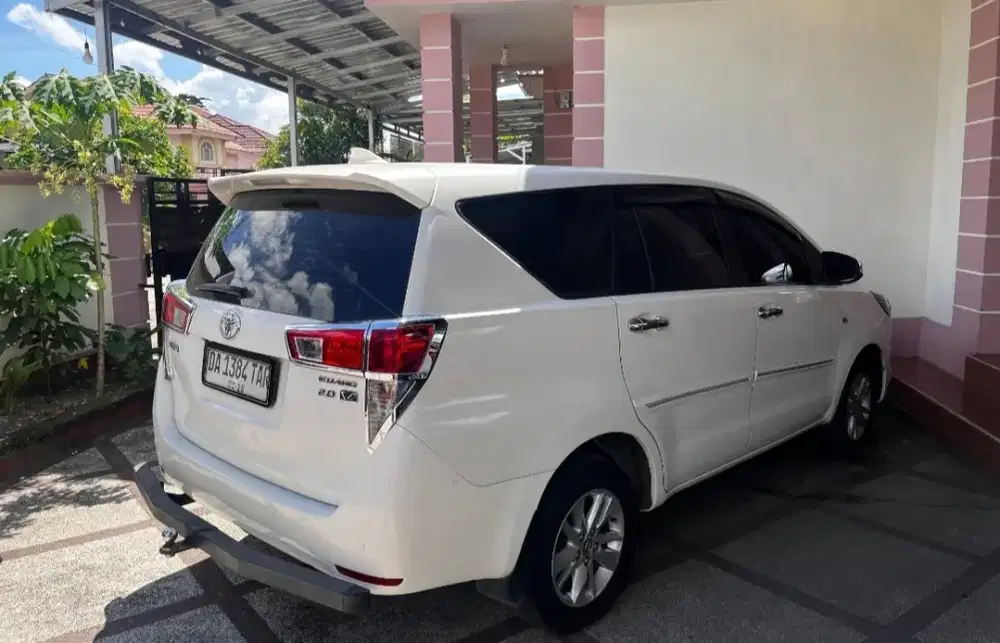 Di jual mobil pribadi jarang pakai kilometer rendah surat lengkap