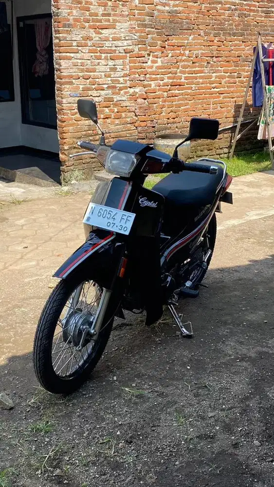 suzuki crystal tahun 90