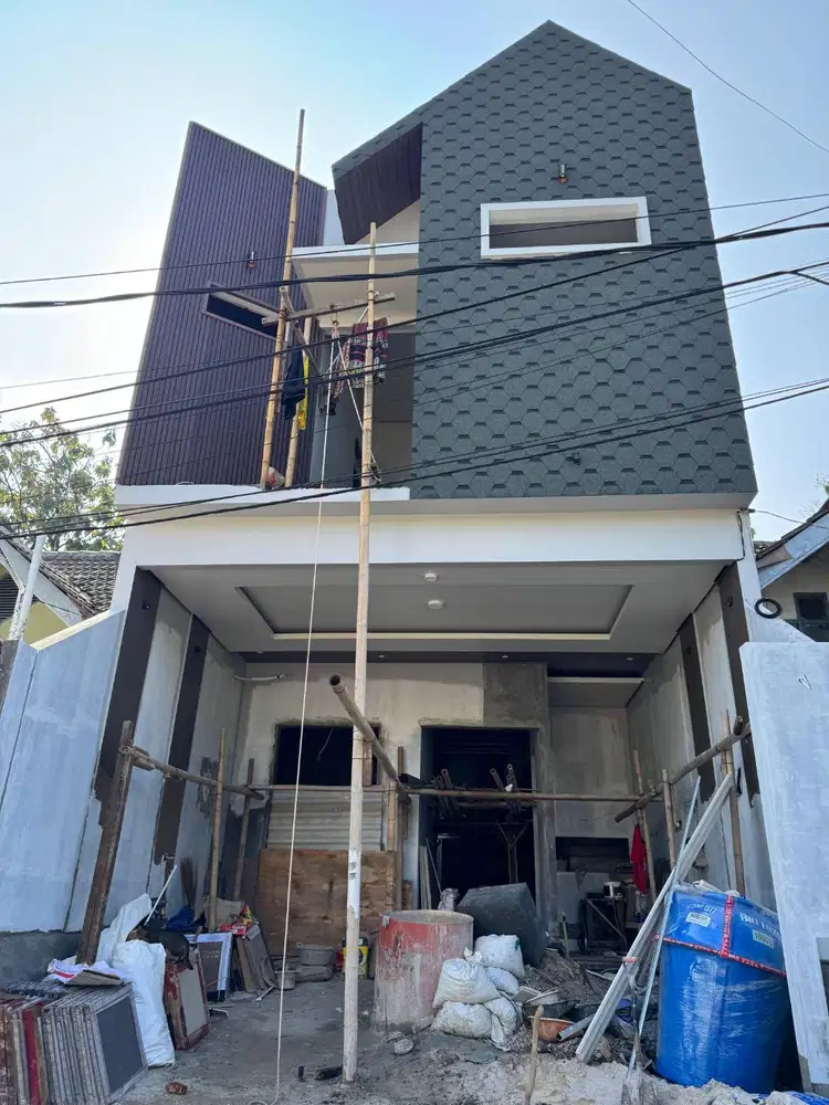 Jual Rumah Baru hampir 100% semifurnish Strategis Pamulang