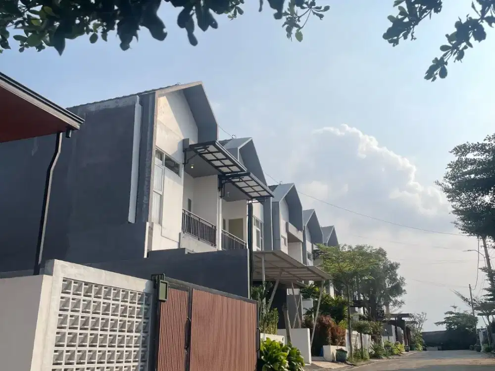 Dijual Cepat Rumah Villa & Resort Pendapatan bisa KPR didekat kota wisata batu view pegunungan