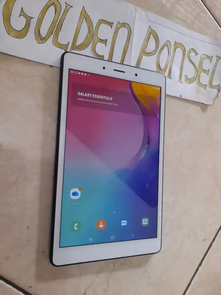 Samsung Tab A8 (32Gb/2Gb)4G+sim.8inch bisa telpon+Sms-Golden Ponsel