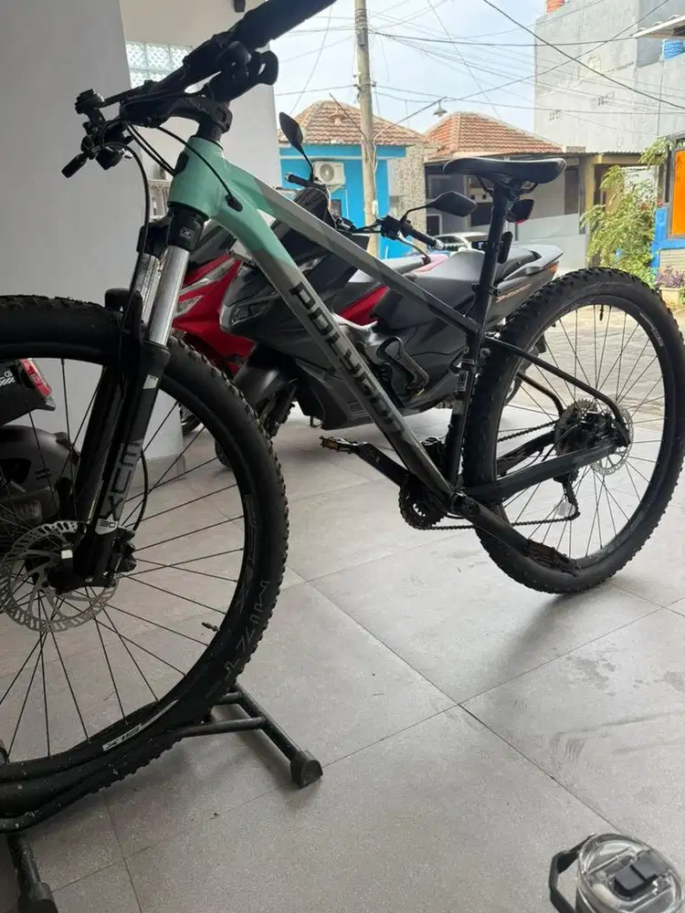 Sepeda Polygon Xtrada 5 Istimewa Size M ring 29
