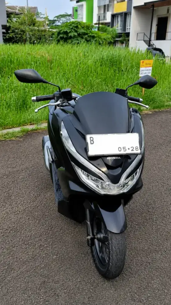 BU! JUAL HONDA PCX 2018 - KM RENDAH & SIAP PAKAI