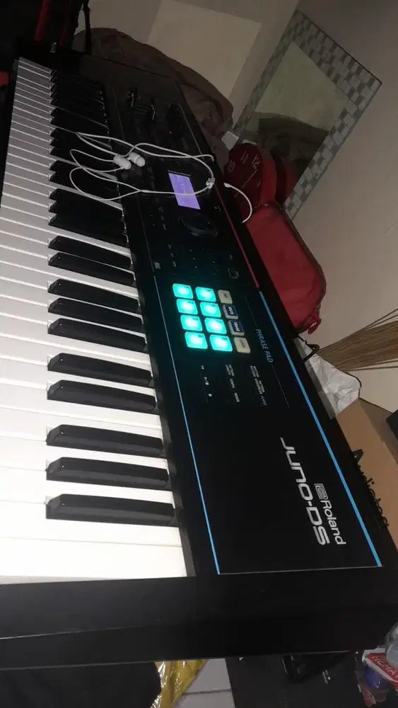 Jual keyboard Roland Juno DS