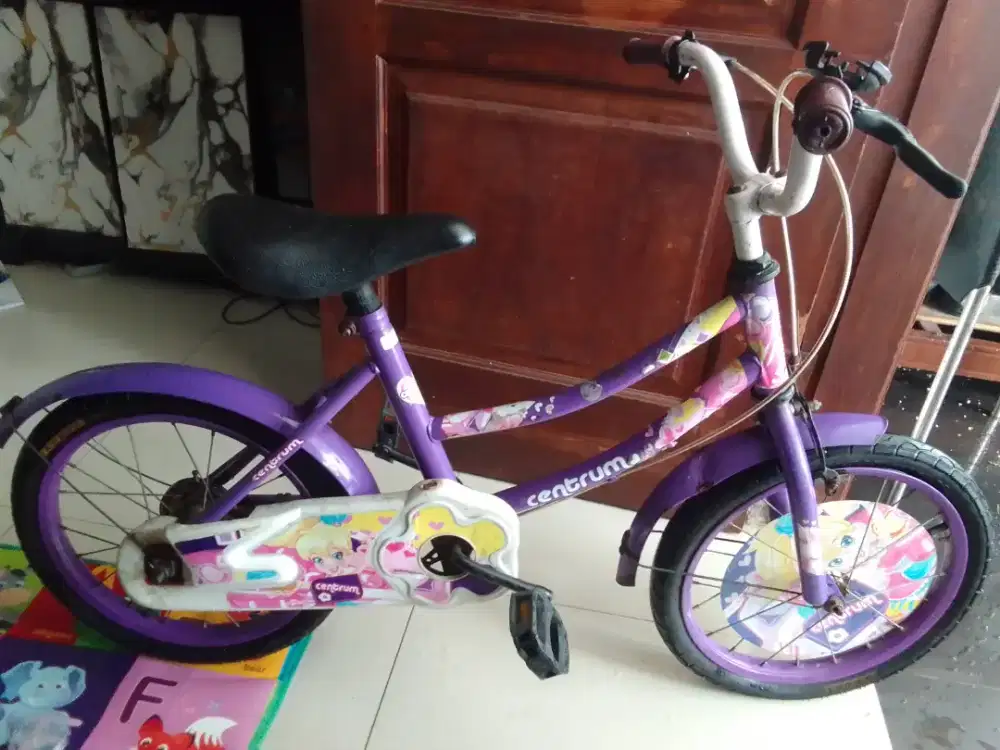 Sepeda anak UK. 16