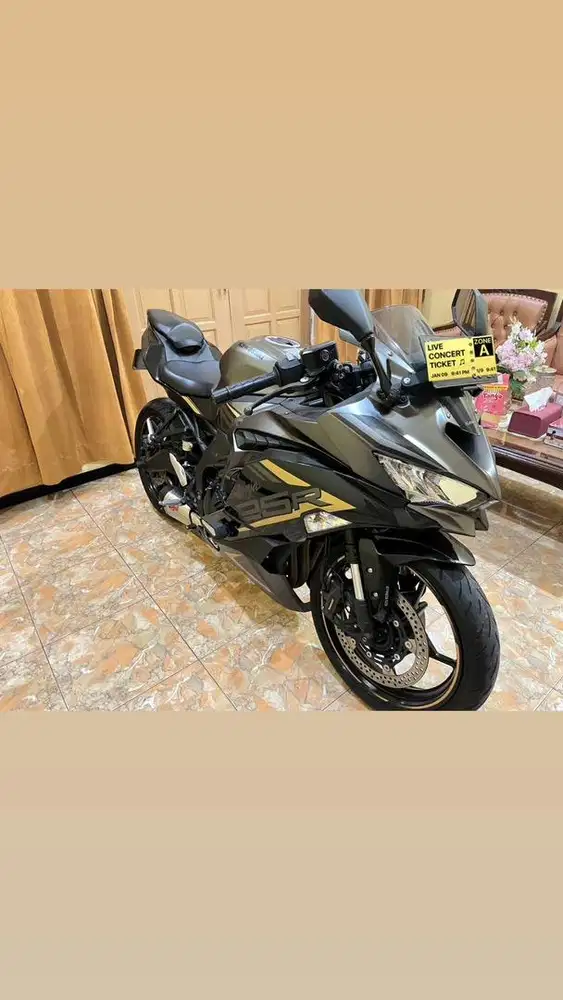 KAWASAKI NINJA ZX-25R ABS SE / QS KQRT