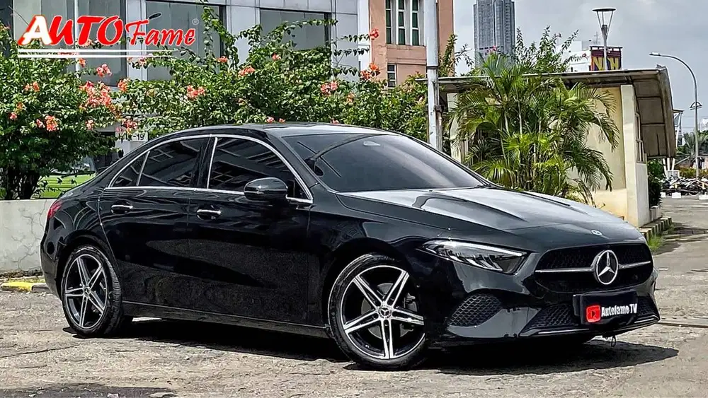 Mercedes Benz A200 Sedan Progressive Line Facelift Sunroof NIK 2023