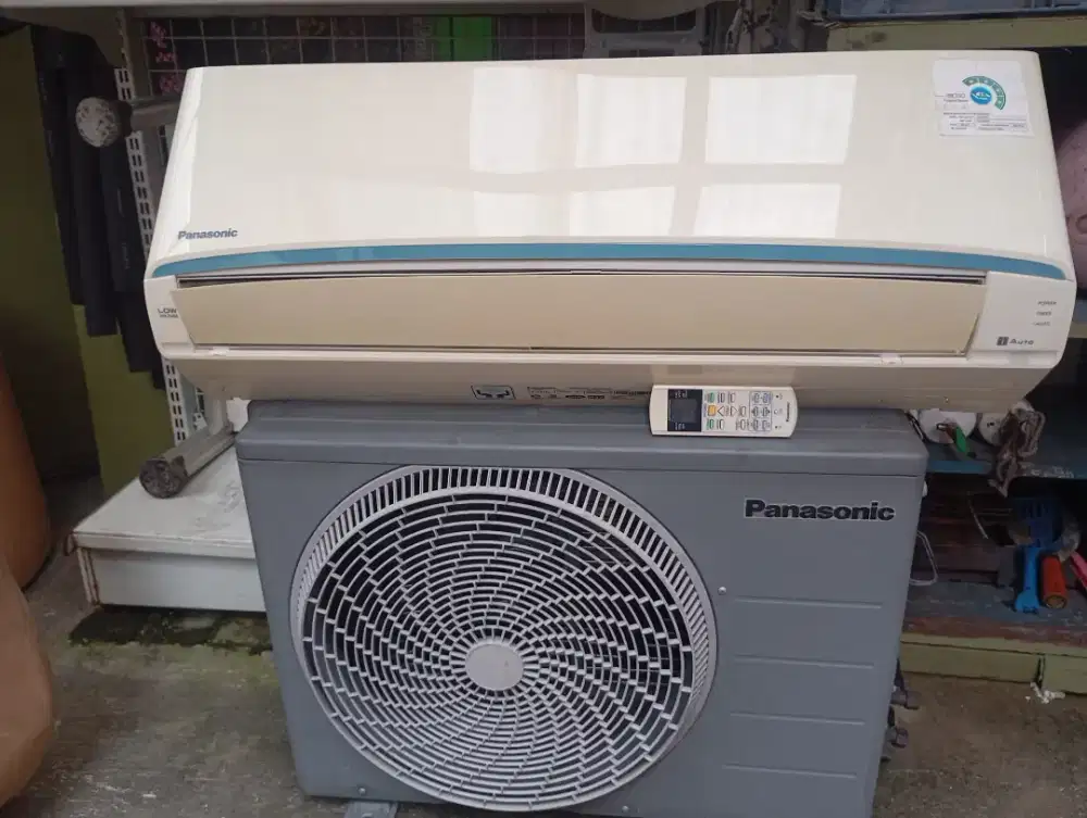 AC panasonic 1/2pk