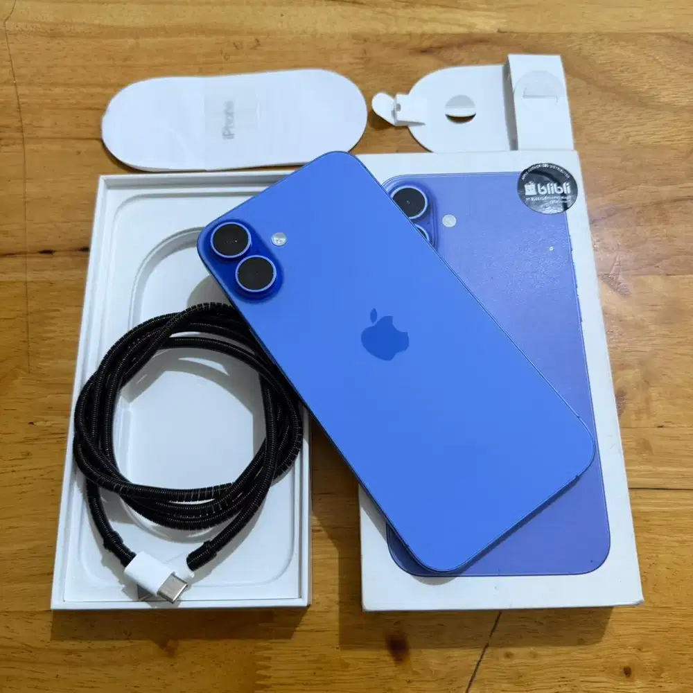 iPhone 16 PLUS 128GB Ultramrine Fullset Mulus Eks Garansi Resmi iBox