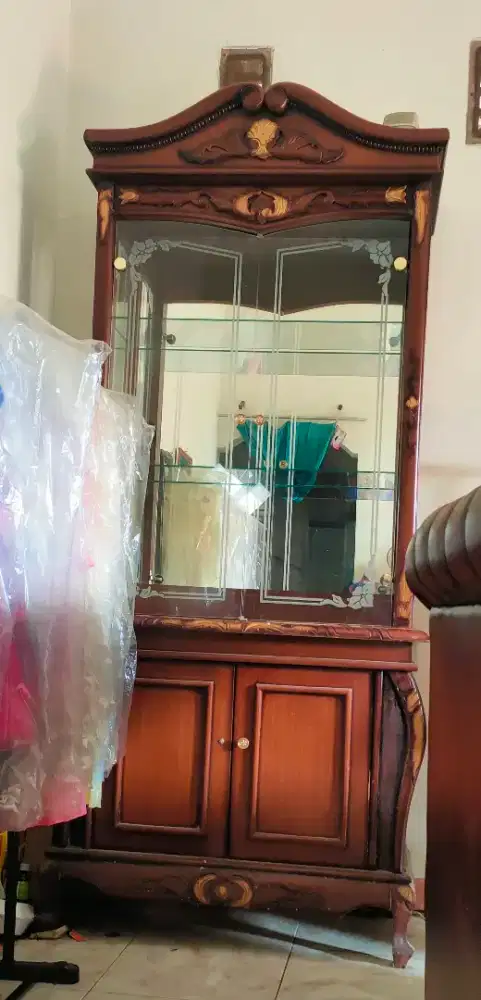LEMARI KAYU PAJANGAN