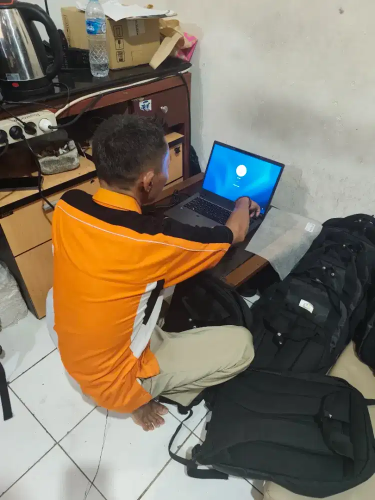 Di Butuhkan Segera Tekhnisi Komputer