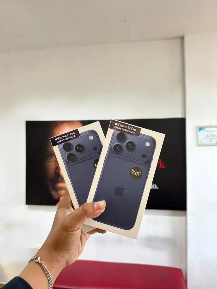 IPHONE 17 & 17PRO