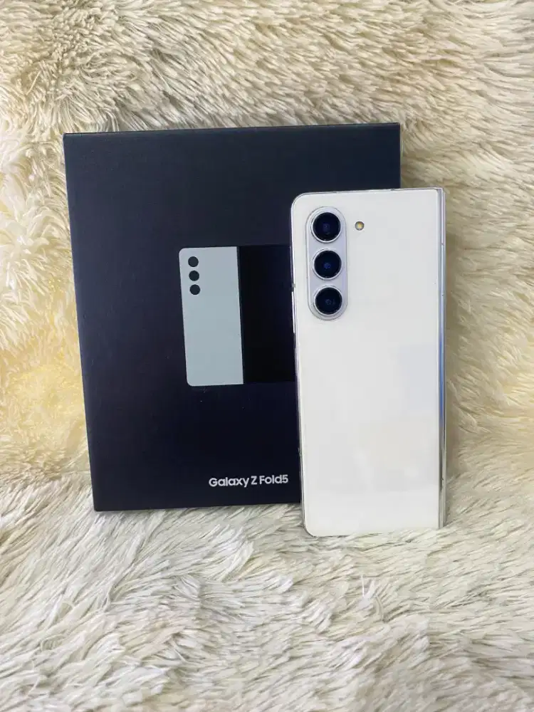 Samsung Zfold 5 ram 12/512 Cream fullset original#3GCom