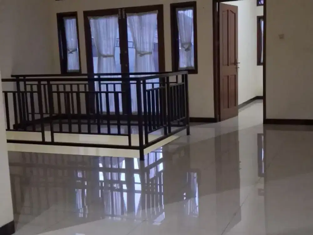 DIJUAL RUMAH SAYAP TURANGGA BANDUNG STRATEGIS DAN NYAMAN