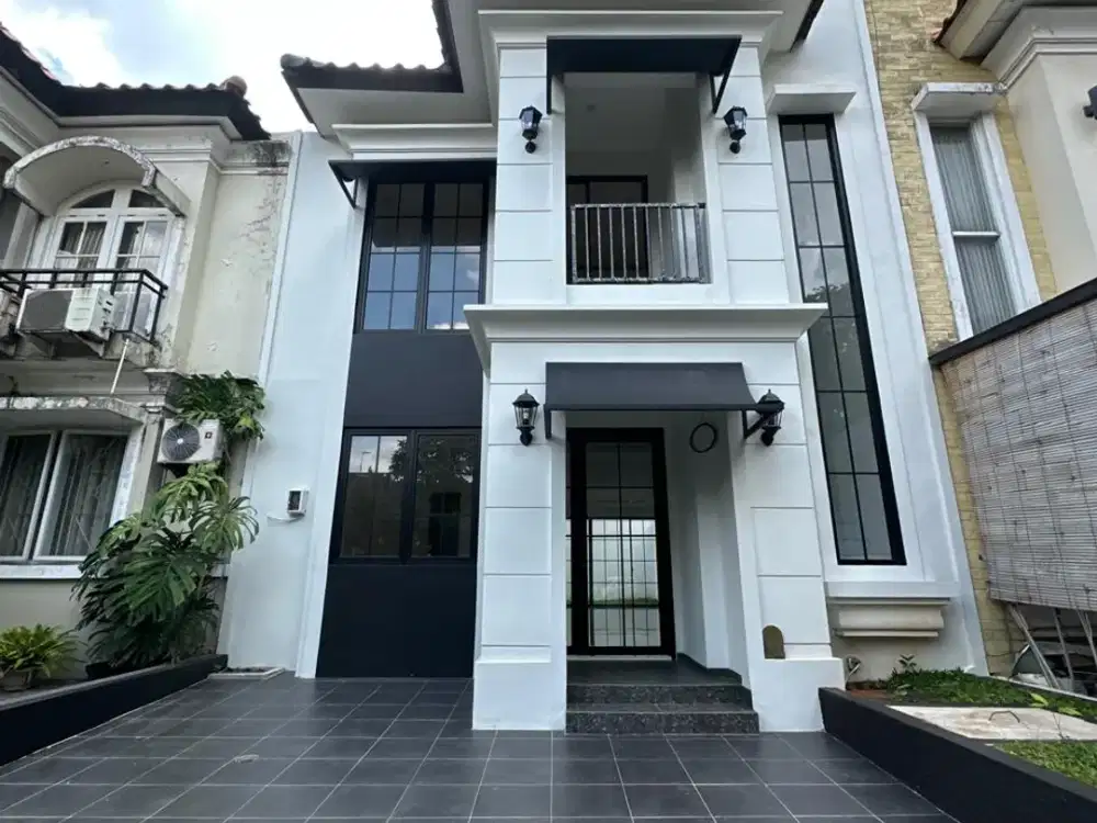 Dijual Rumah Cantik Strategis 2 Lantai Dalam Cluster Dekat Stasiun Sudimara di Sektor 9 Bintaro Am-16372