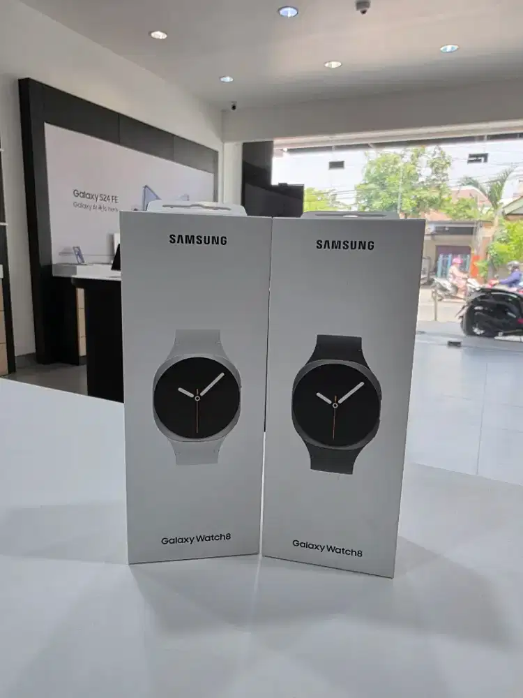 SAMSUNG GALAXY WATCH 8 40MM. FREE STRAP ORIGINAL SAMSUNG
