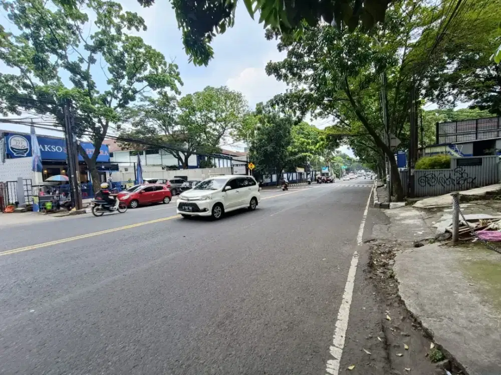 Tanah dan Bangunan di Jl. PHH Mustofa, Suci - Kota Bandung