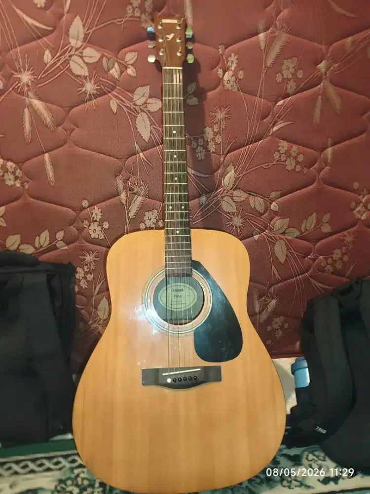 Gitar yamaha tipe F310