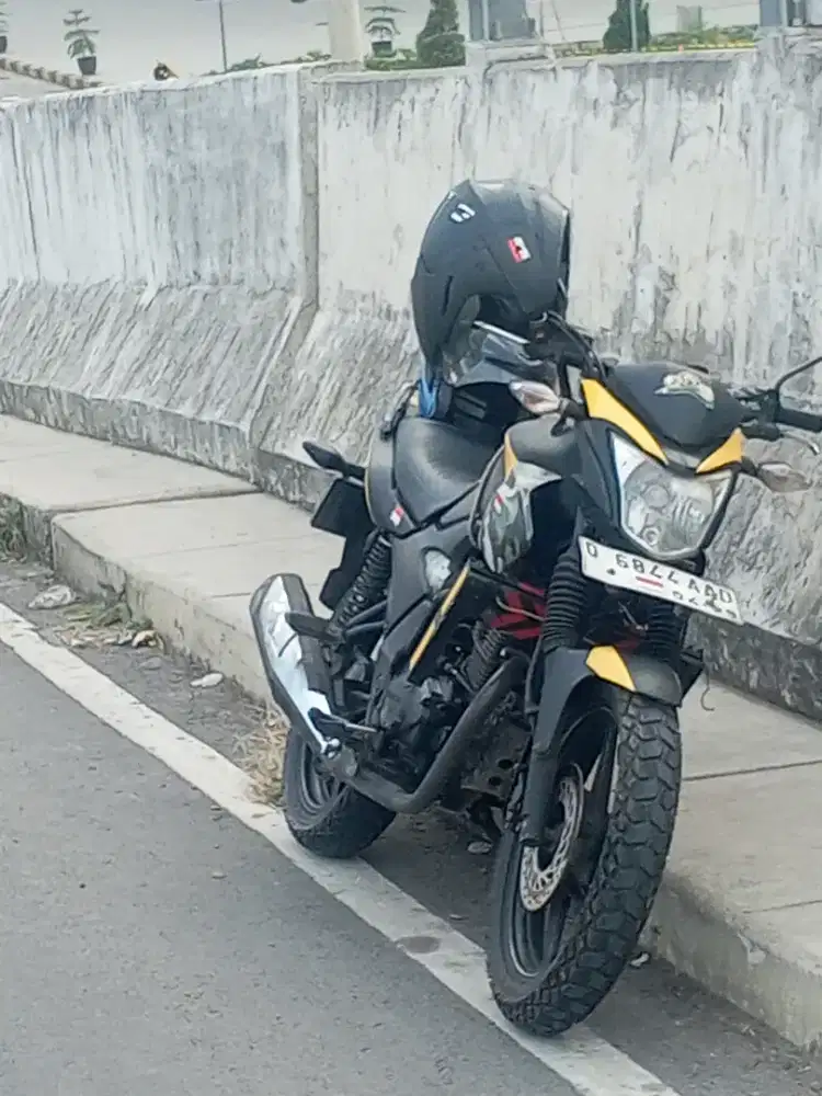 Mencari freelance gojek antar sekolah dan antar kantor