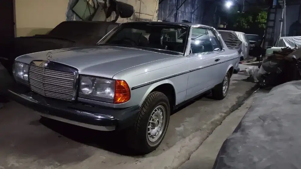 Mercedes 280CE 1985 AT