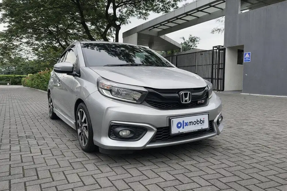 TDP 1 JUTA Honda Brio 1.2 RS Bensin-AT 2022 Abu-Abu CNZSB