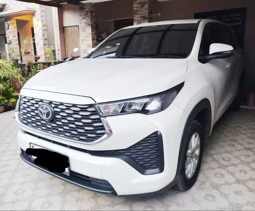 Innova zenix 2.0 G bensin 2023 km rendah orisinil