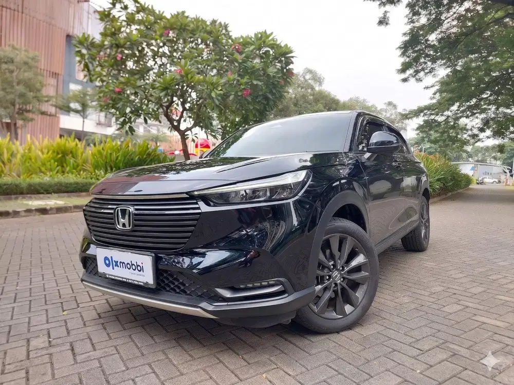 TDP 1 JUTA Honda HR-V 1.5 E New Bensin-AT 2022 Hitam CJNGD