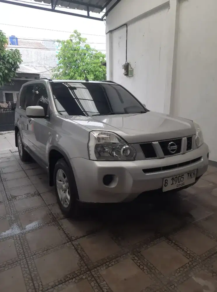 Nissan Xtrail 2010 matic mulus siap pakai