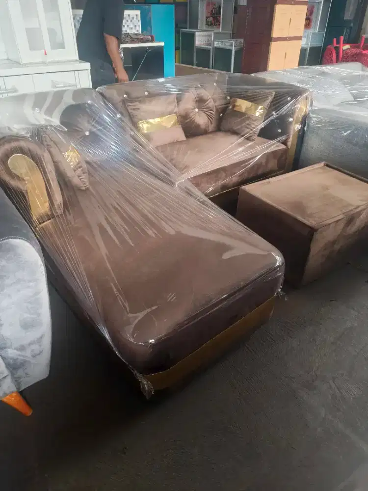 Sofa Camry coklat