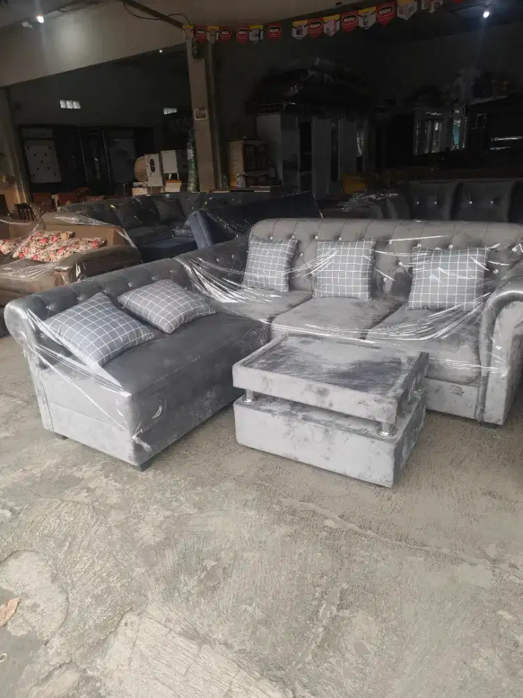 Sofa l putus kancing